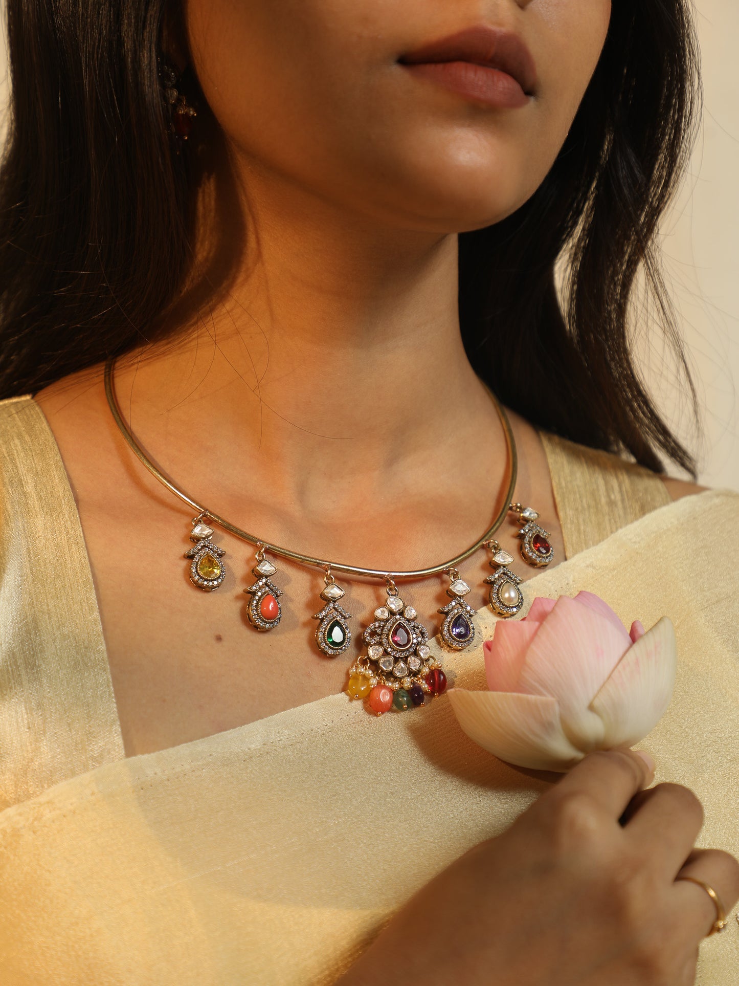 V Necklace 4